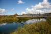 Hängebrücke in der kleinen Ortschaft Kummavuopio